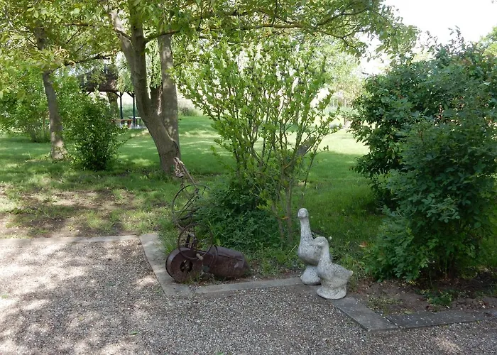 Tisza Bed & Breakfast