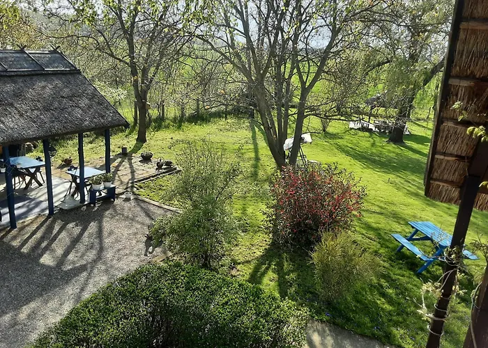 Tisza فندق مبيت وإفطار